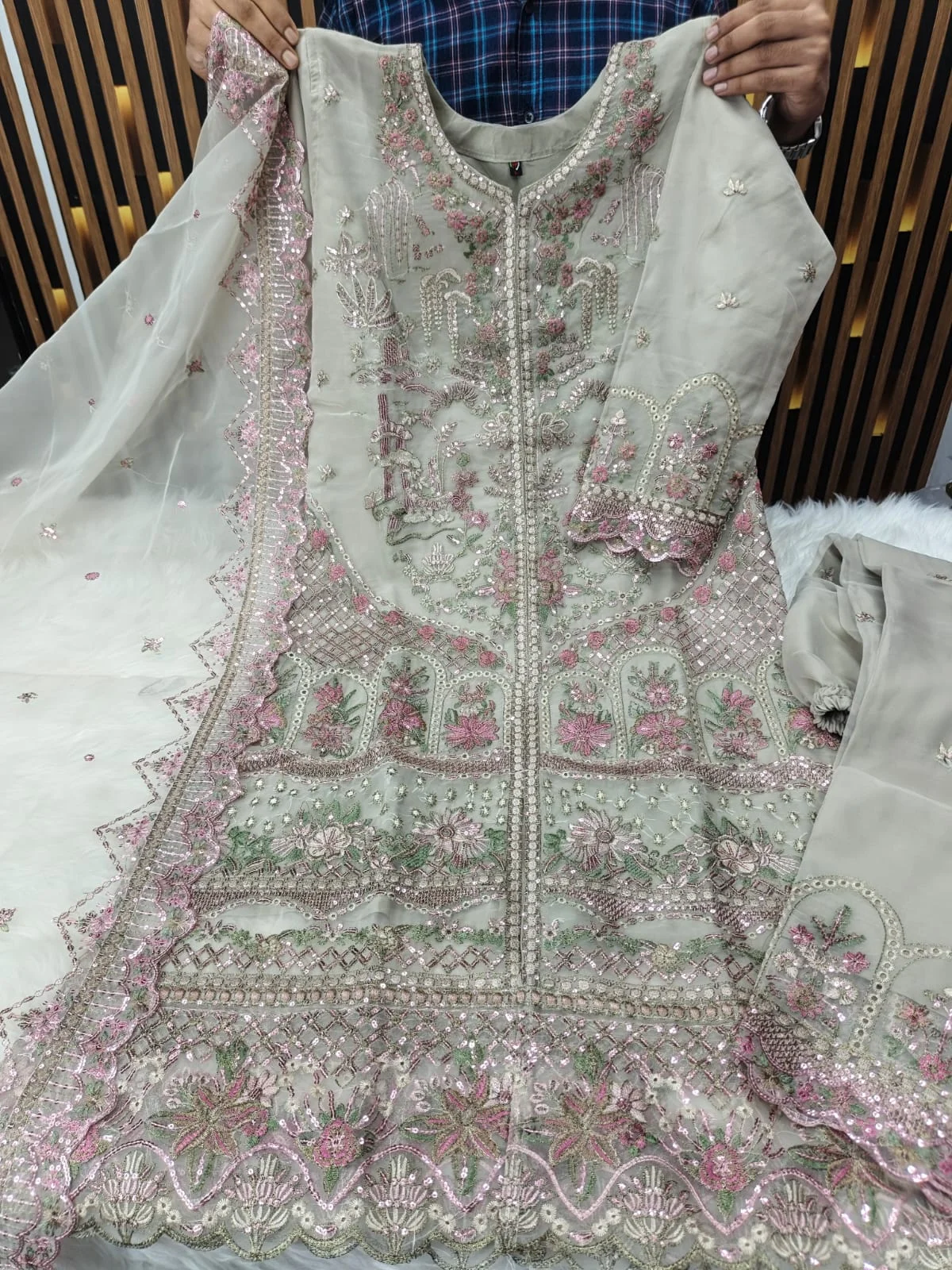 প্রিমিয়াম শেরওয়ানি থ্রি পিস