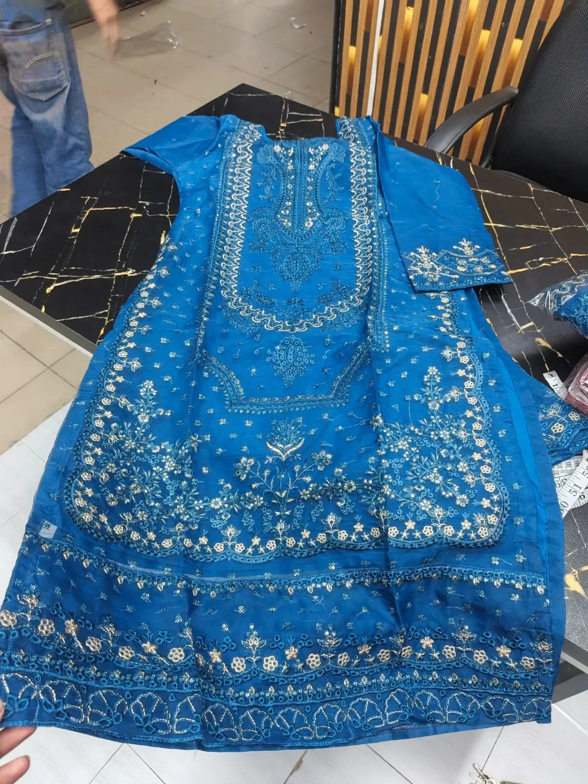 থ্রি-পিস