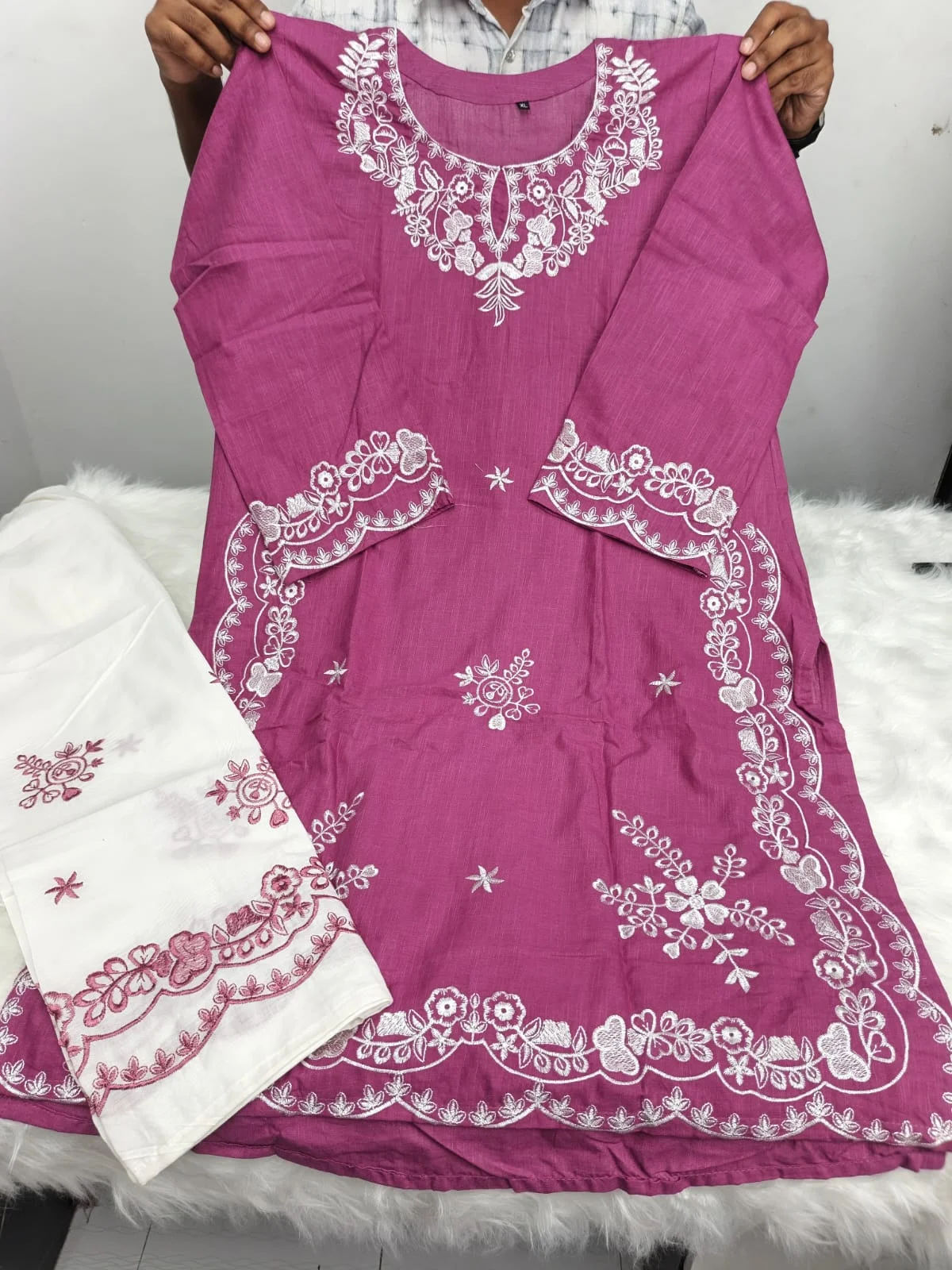 গর্জিয়াস কটন এমব্রয়ডারি টু-পিস 5