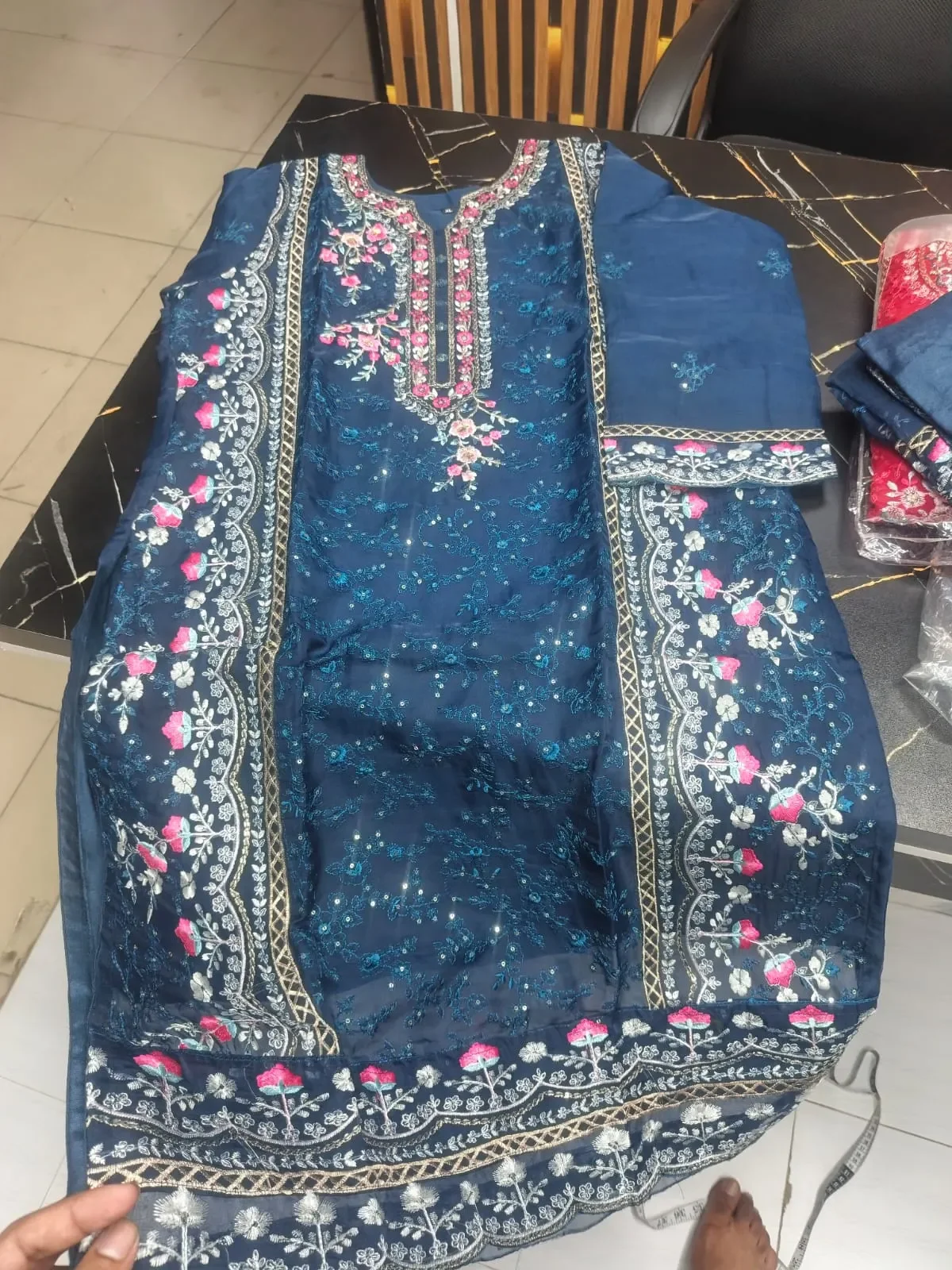 থ্রি-পিস 3