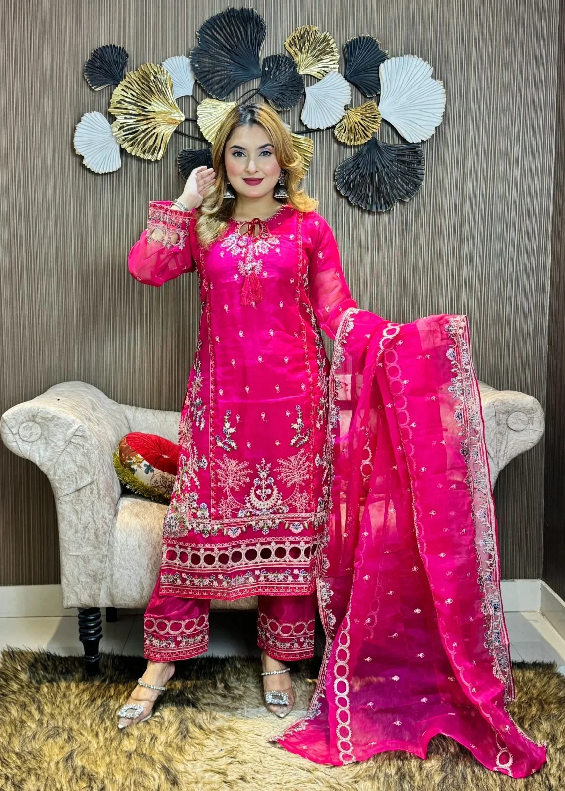 অর্গানজা ম্যাটেরিয়াল ভাইরাল রিং থ্রি-পিস রোজ